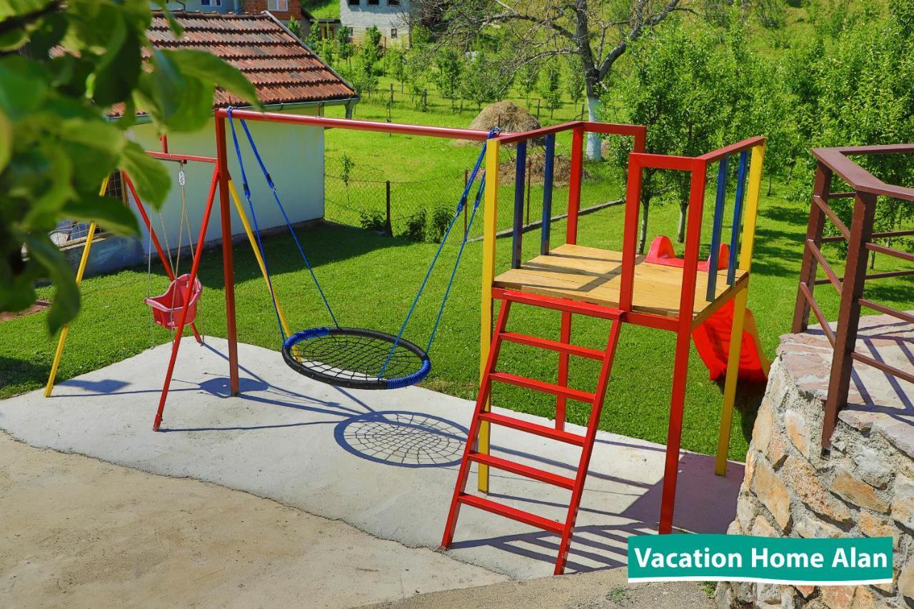 Vacation Home Alan 2 Kulen Vakuf Ngoại thất bức ảnh