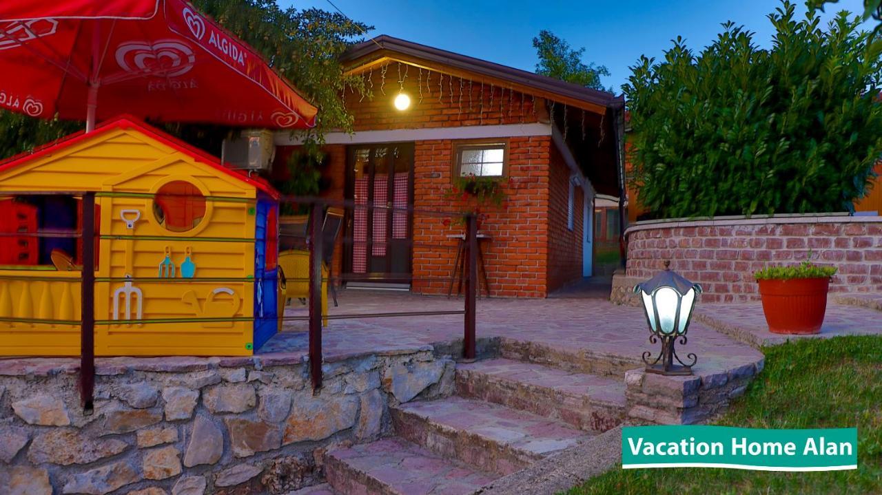 Vacation Home Alan 2 Kulen Vakuf Ngoại thất bức ảnh