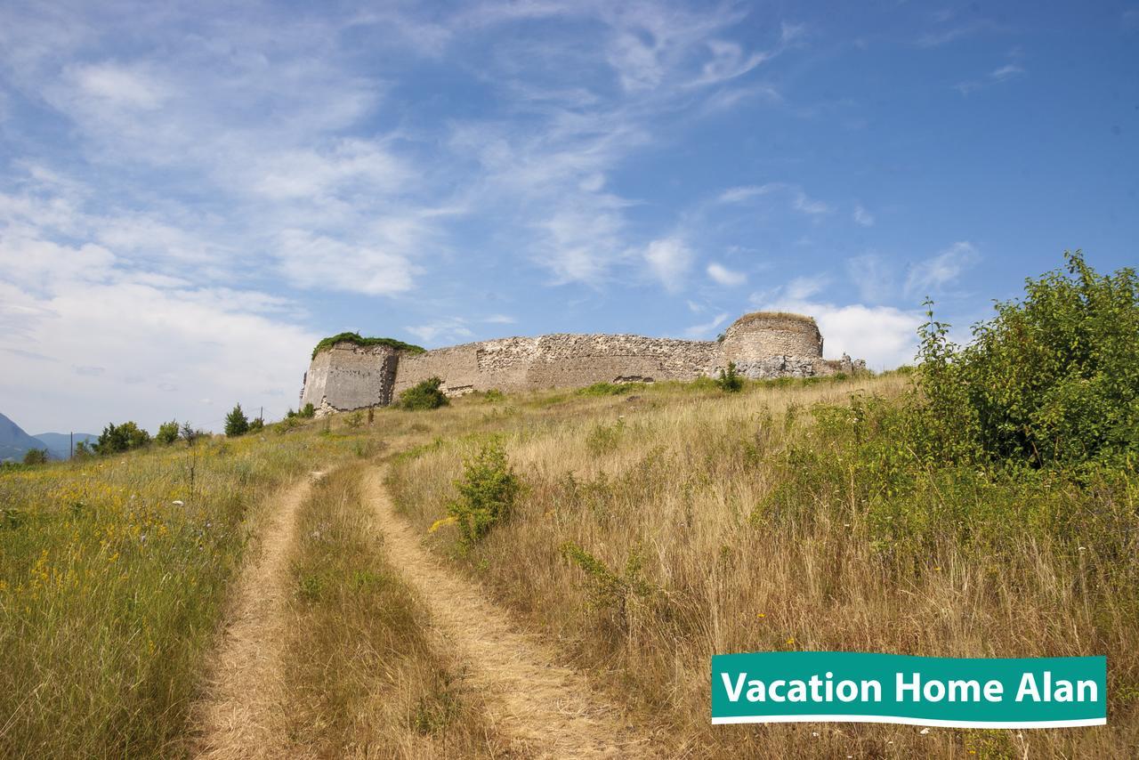 Vacation Home Alan 2 Kulen Vakuf Ngoại thất bức ảnh