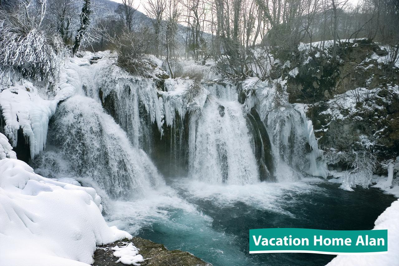 Vacation Home Alan 2 Kulen Vakuf Ngoại thất bức ảnh
